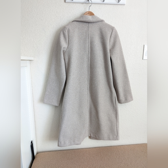 Zara Coat - Picture 2 of 4